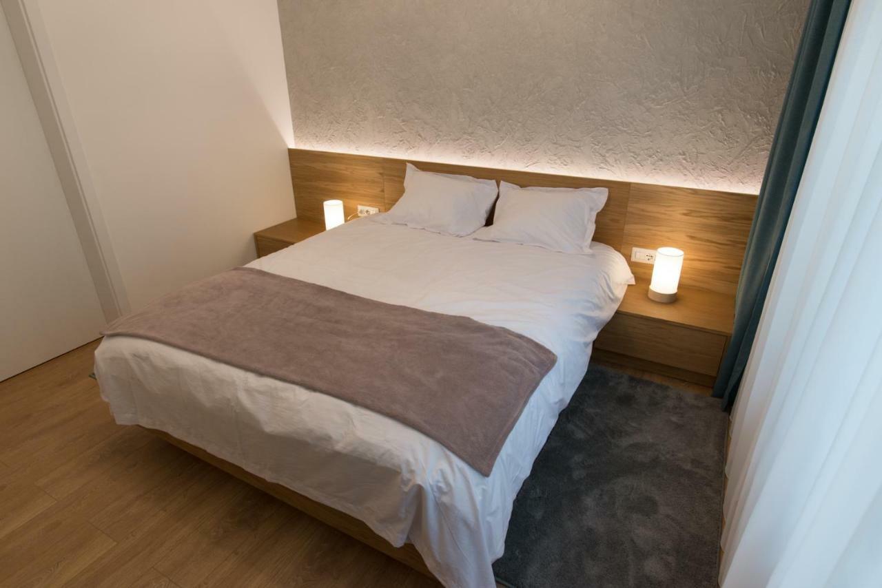 Arbans Elegant Apartment In The City Center Bukarest Exteriör bild